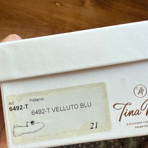 Tina Mur Toddler shoes size 5 pink fancy sneaker’s - Picture 4 of 6